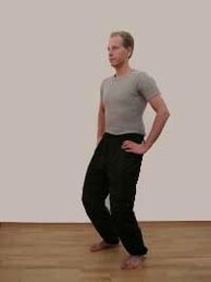 потенциалды арттыру үшін тасты ұстаңыз